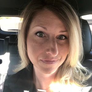 Meet your Posher, Angie